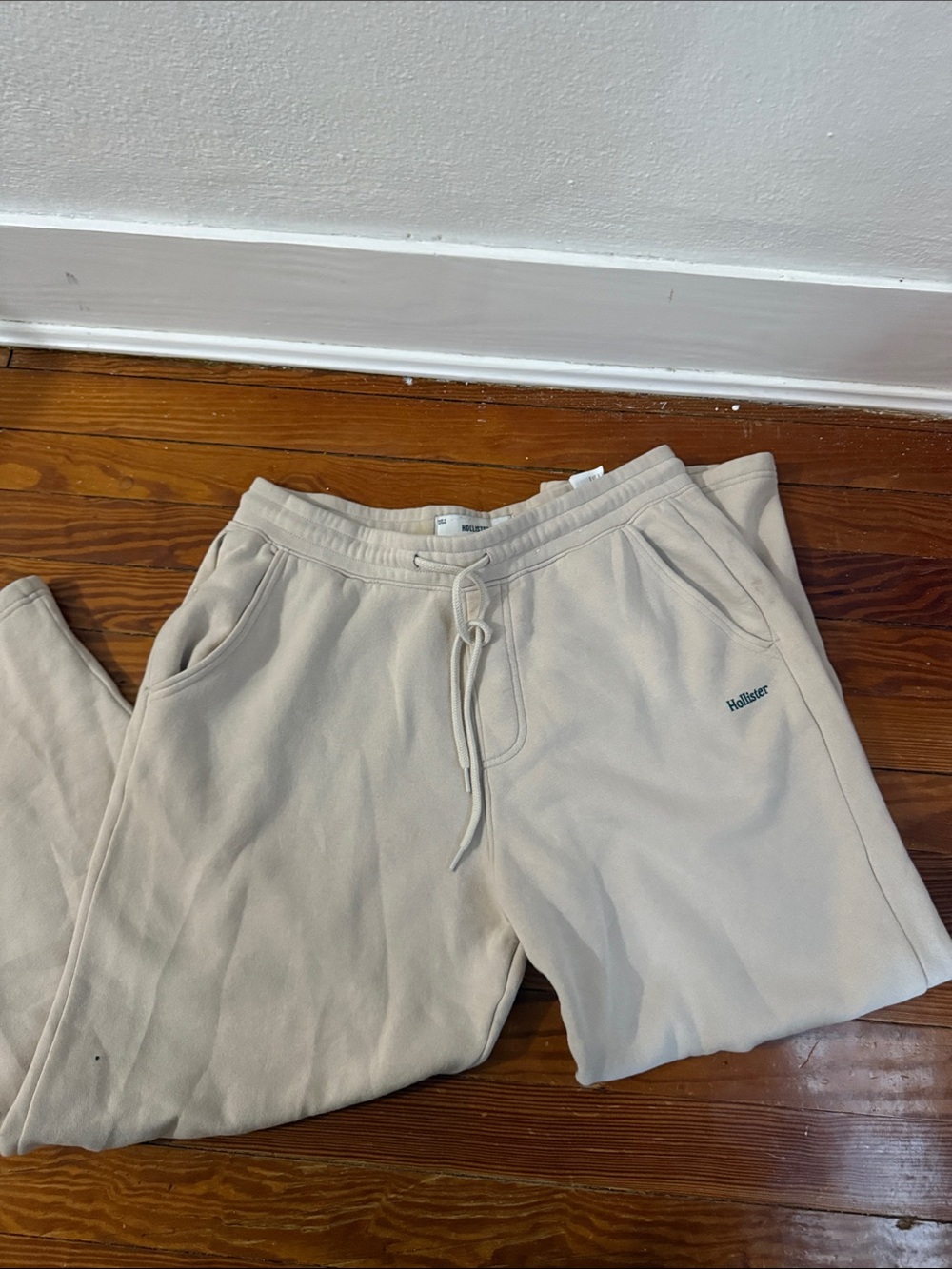 Hollister men’s Neutral Beige Drawstring Joggers